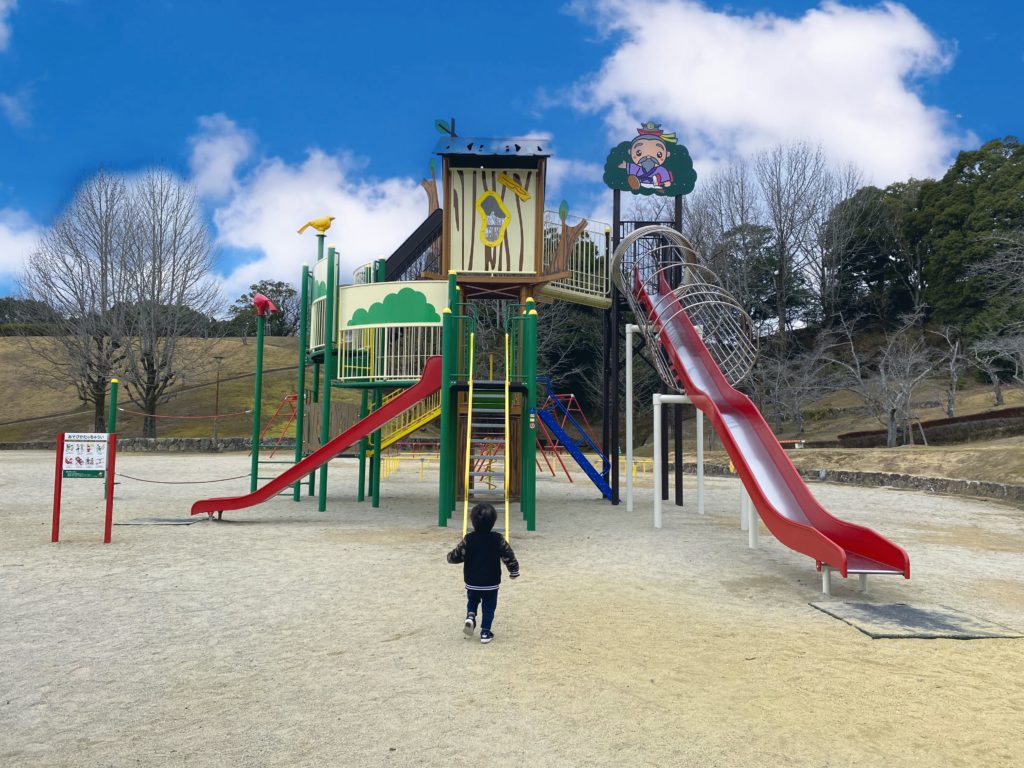 多久市中央公園の複合遊具